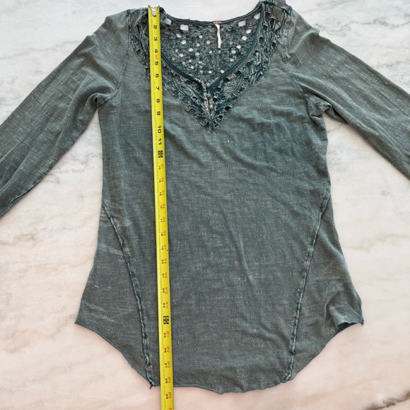 Free People Luna Long Sleeve Embroidered Eyelet Top Size L - Picture 6 of 16